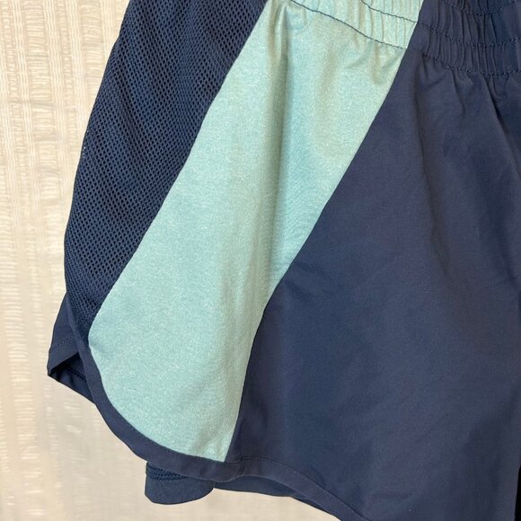 Aviva Womens Sz Large Workout Shorts - Picture 3 of 10